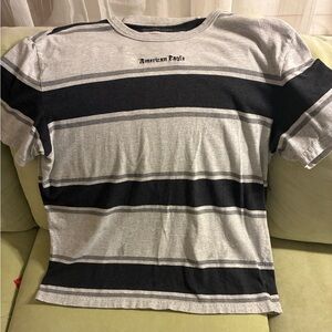 American Eagle Outfitters Men Striped Gray and Black T-Shirt L